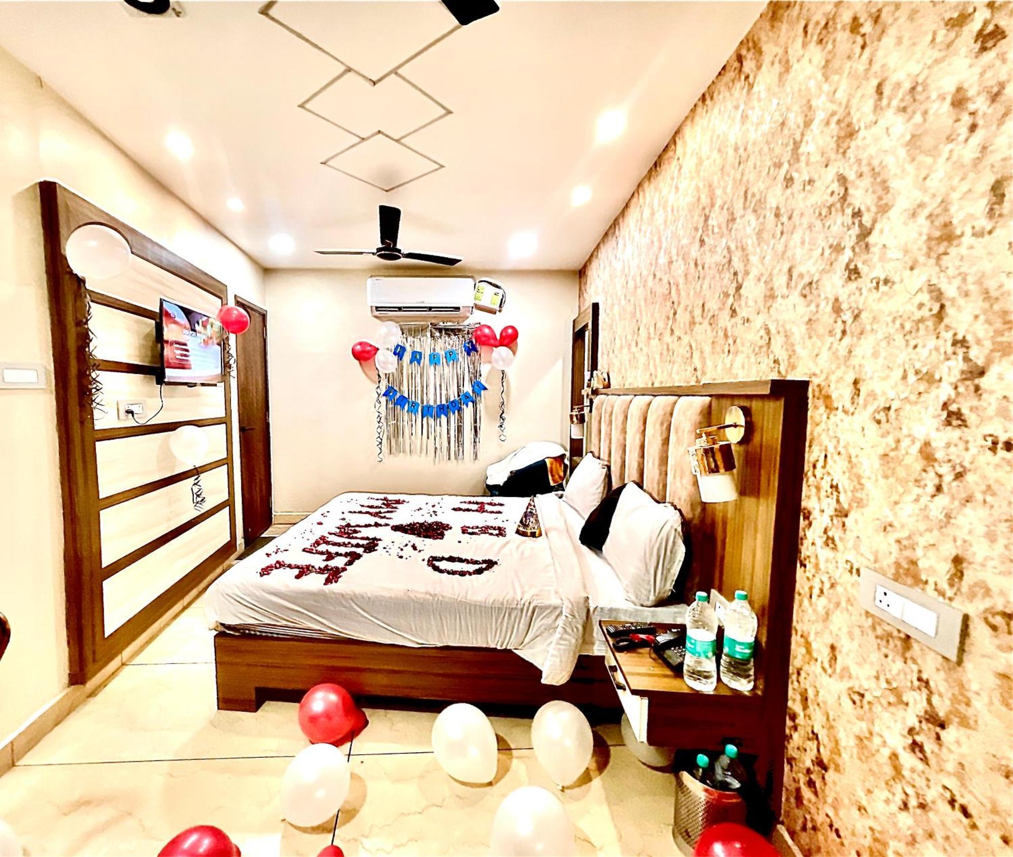Blackwood Near Golden Temple -140 Mtrs Amritsar Exterior foto